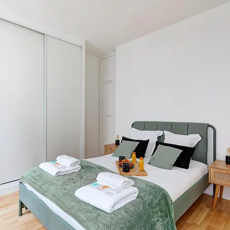 826 Bellanger - Superb In Paris Apartment