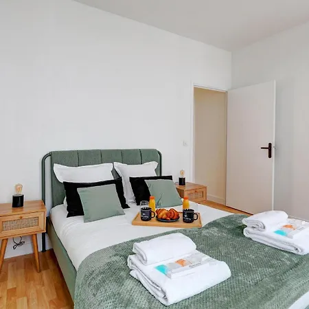 826 Bellanger - Superb In Paris Apartment