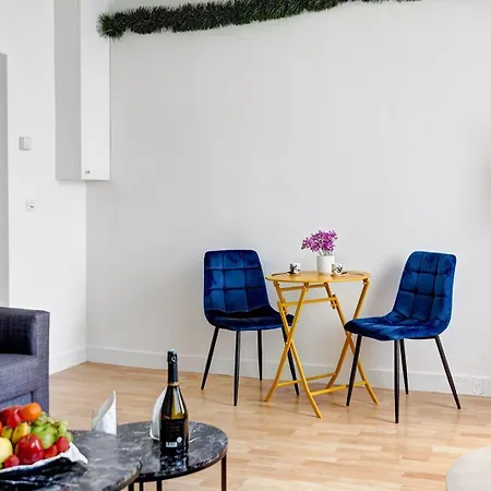 826 Bellanger - Superb In Paris Apartment *